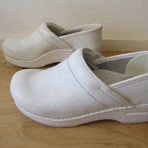 White Dansko Profesional Clogs, Wide